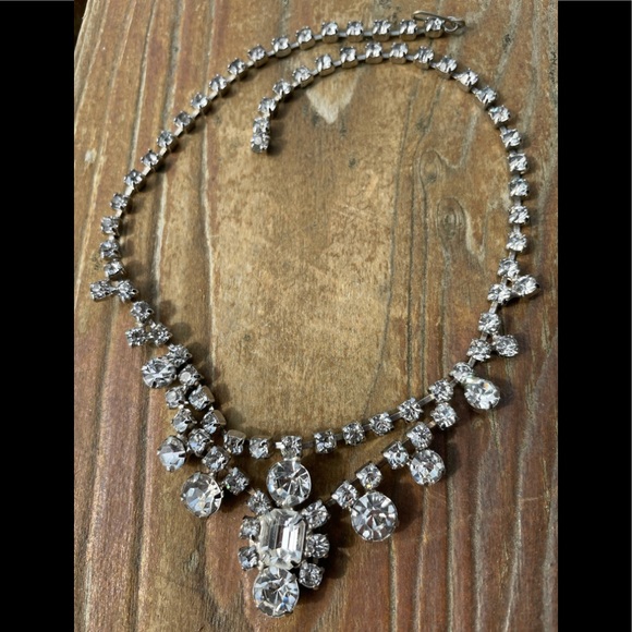 Vintage Rhinestone necklace - Picture 2 of 4